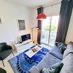 Seaside Heaven With Pool Apartment *